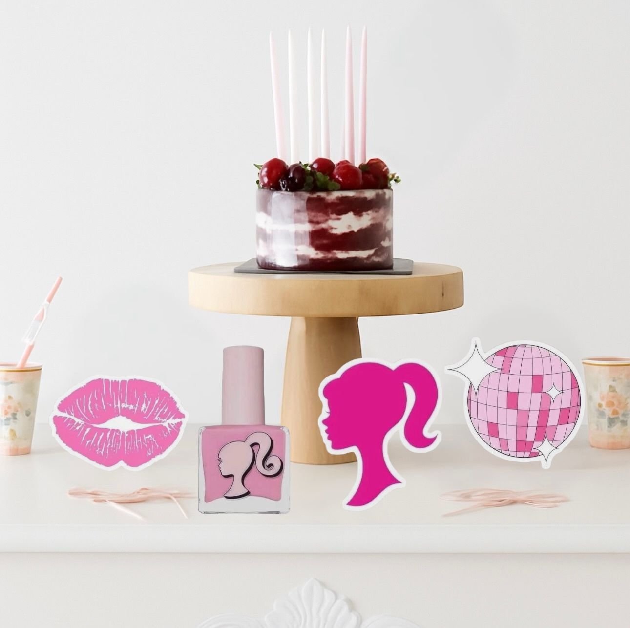 Barbie Masa Süsü 4 Adet