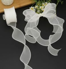 Volan Dalgalı Beyaz Kurdele