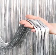 Mat Gümüş Işıltılı Parti Perdesi