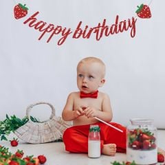 Çilek İtalik Happy Birthday Yazısı