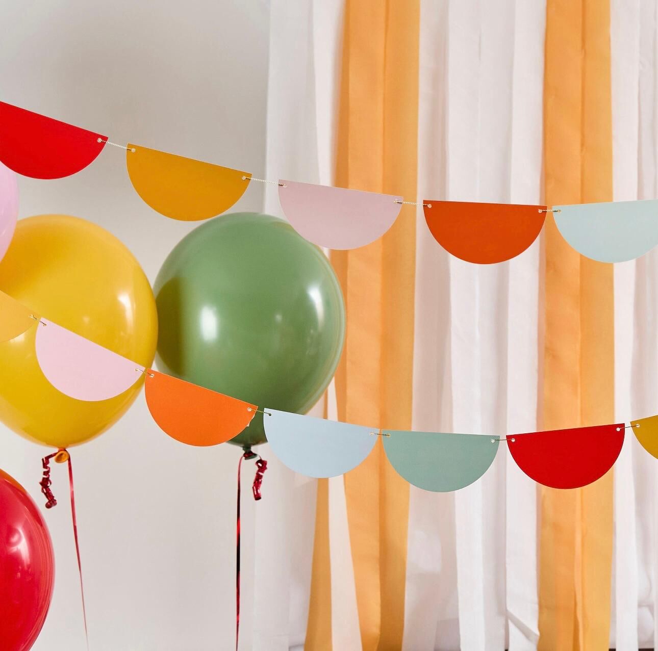 Karnaval Yarı Çap Dekoratif Banner