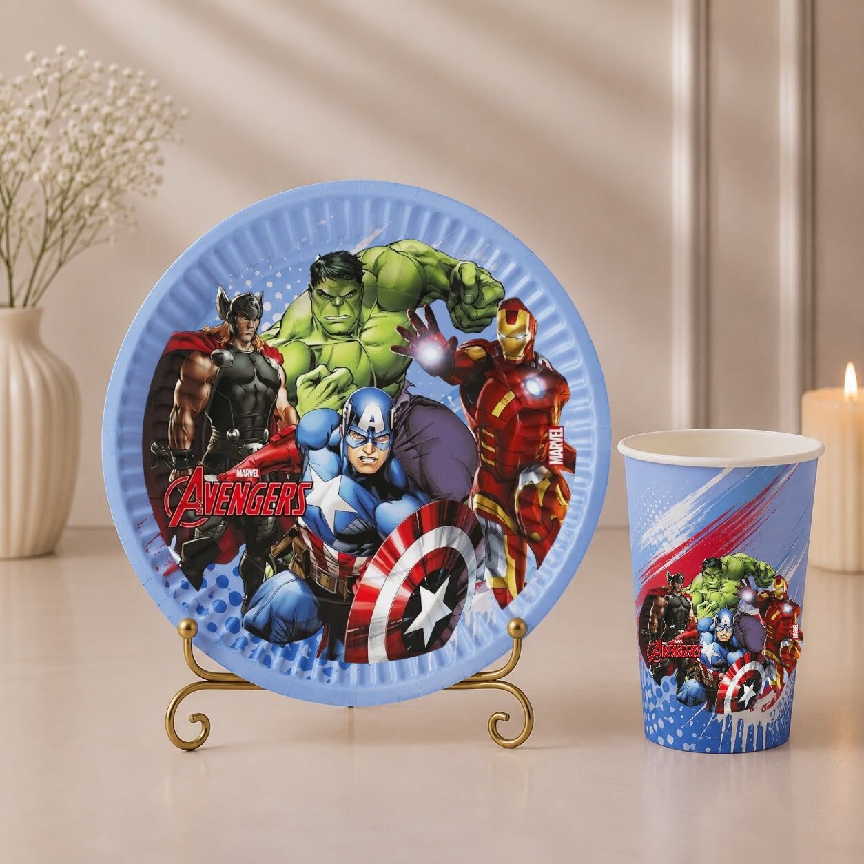 Avengers Karton Tabak 8 Adet