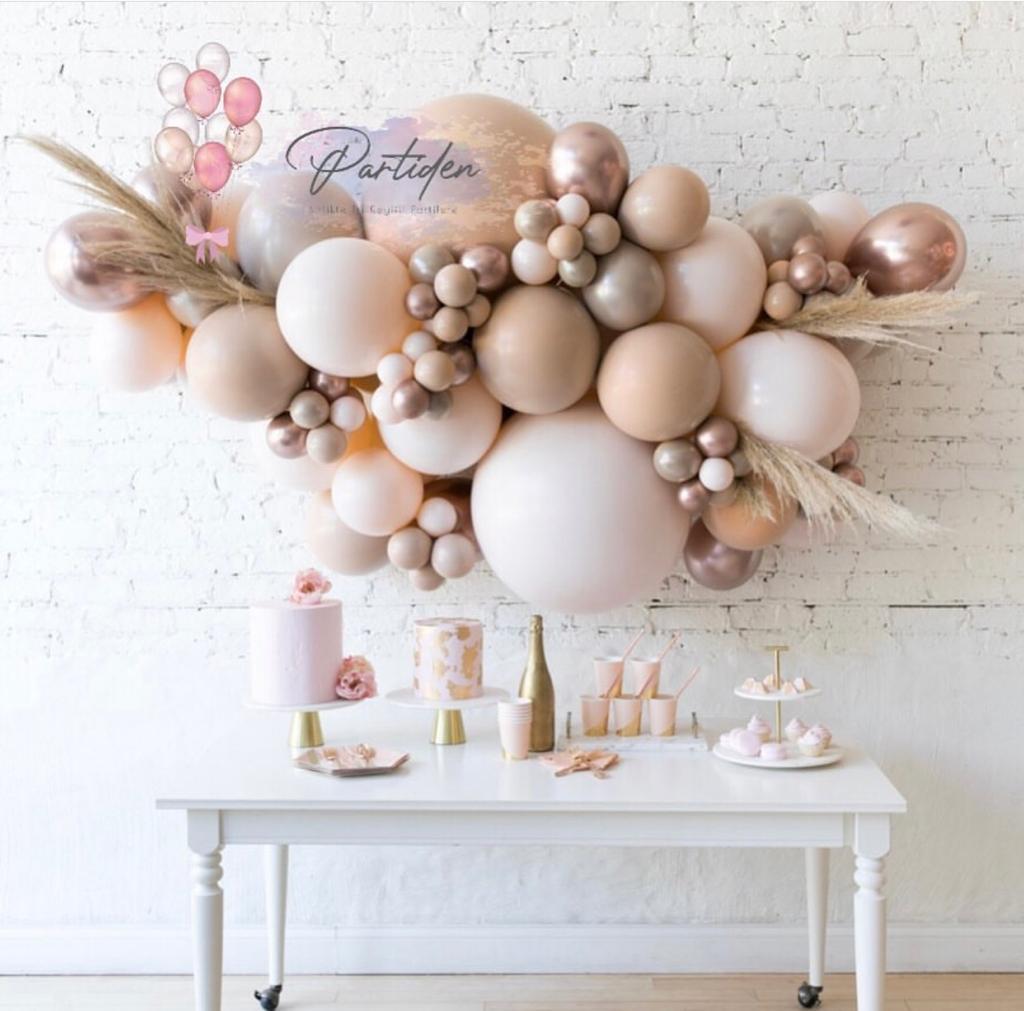 SAHRA ÇÖLÜ BALON ZİNCİR