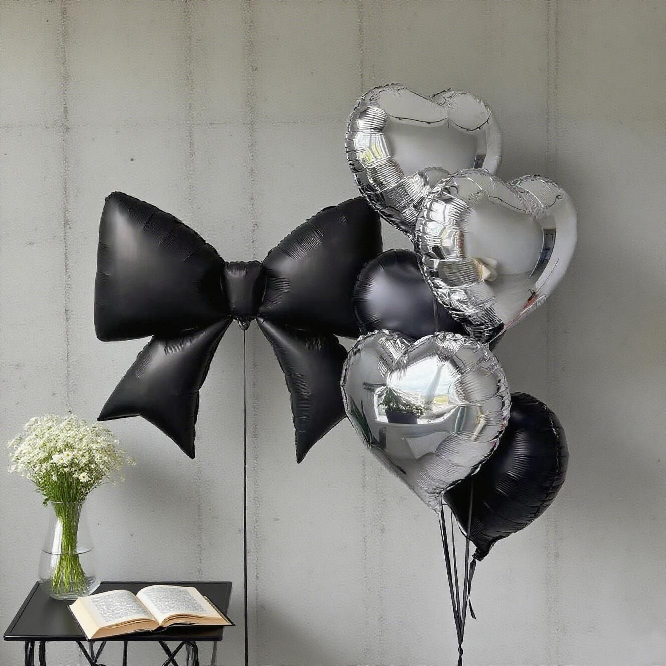 Siyah Gümüş Fiyonk Balon Demeti