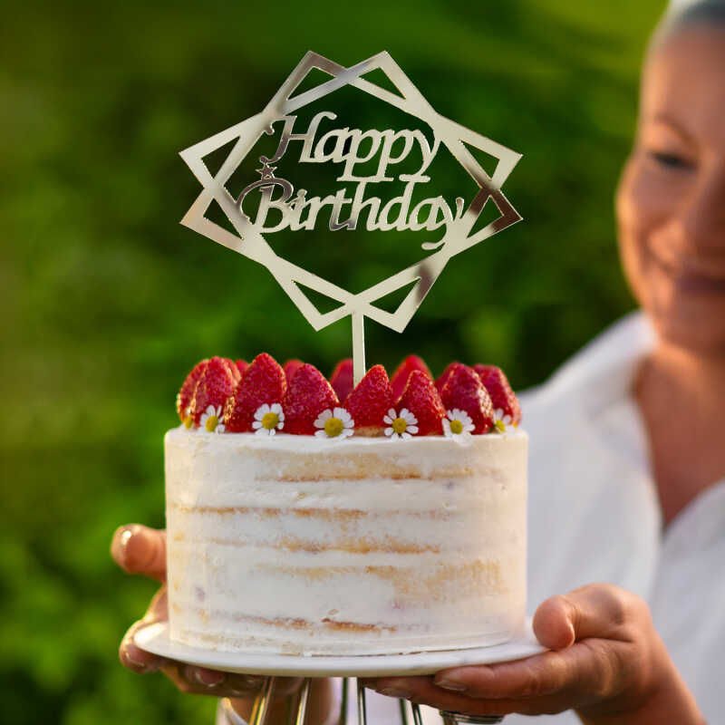 Gold Kareli Happy Birthday Pleksi Pasta Süsü