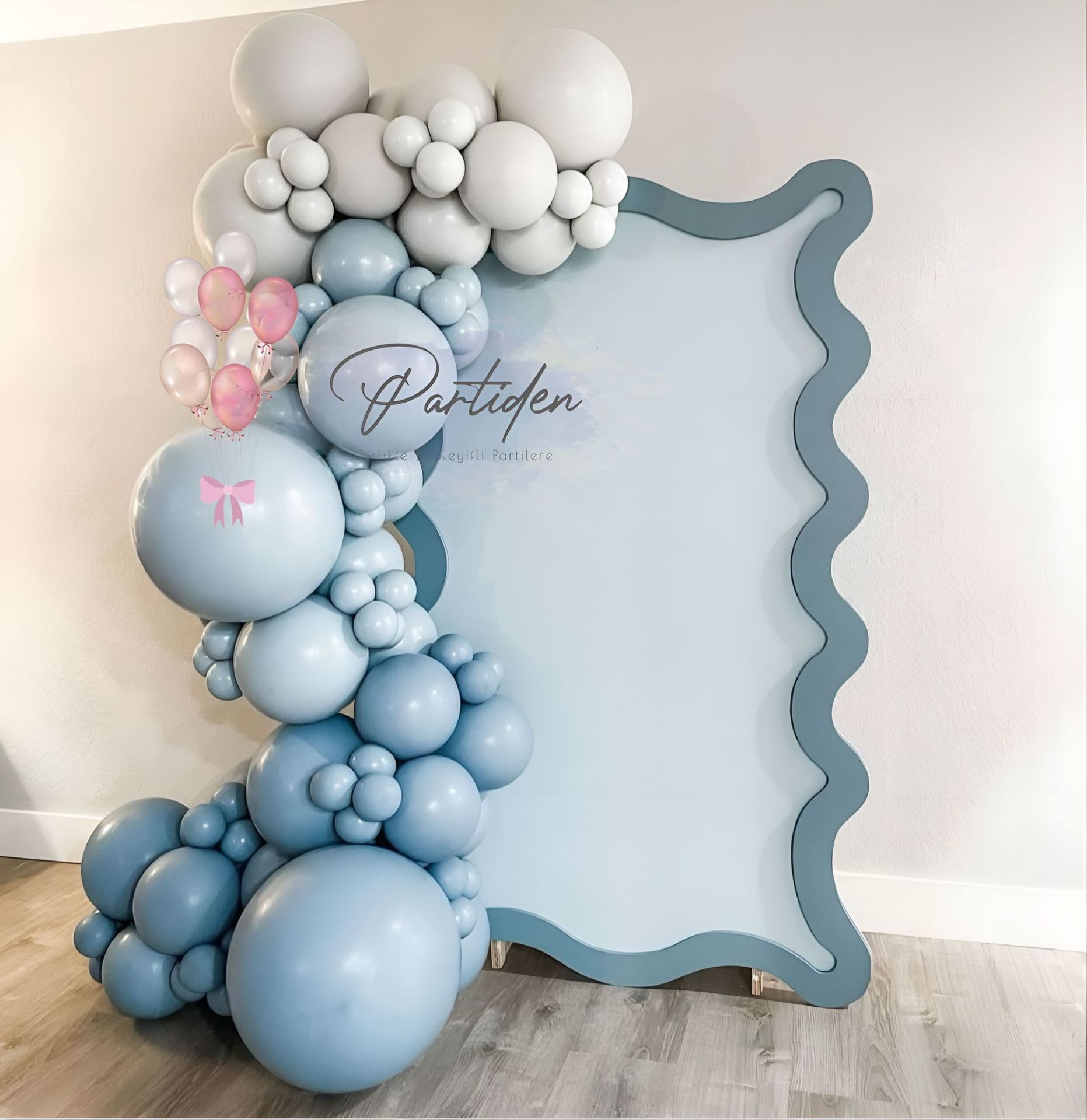 Blue Viral Balon Zinciri
