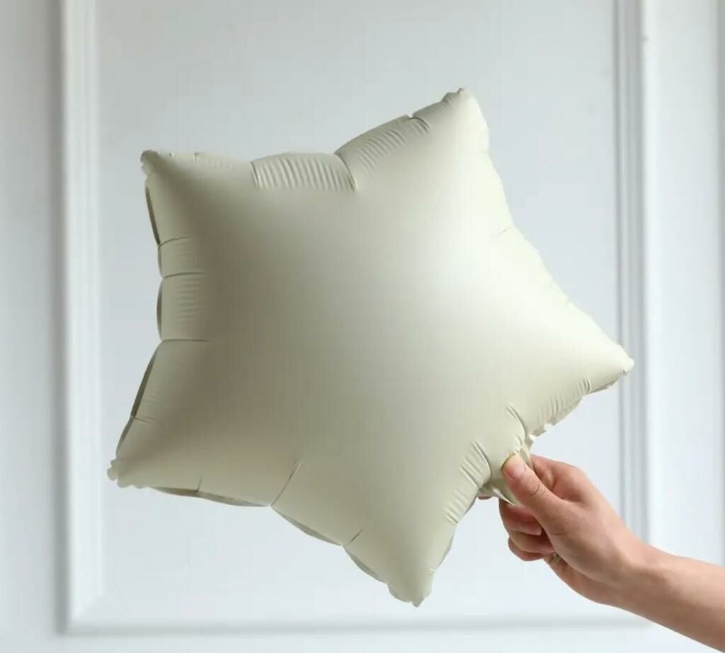 Krem Yıldız Folyo Balon 1 Adet