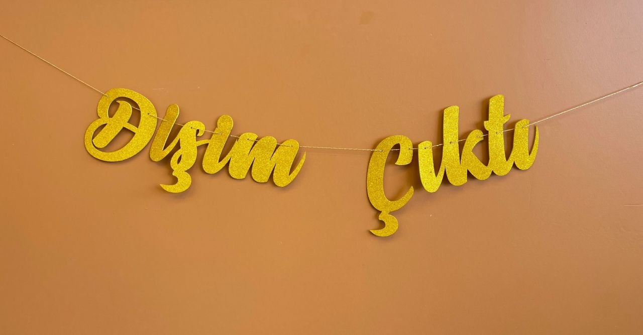 Gold İtalik Kaligrafi Dişim Çıktı Yazısı