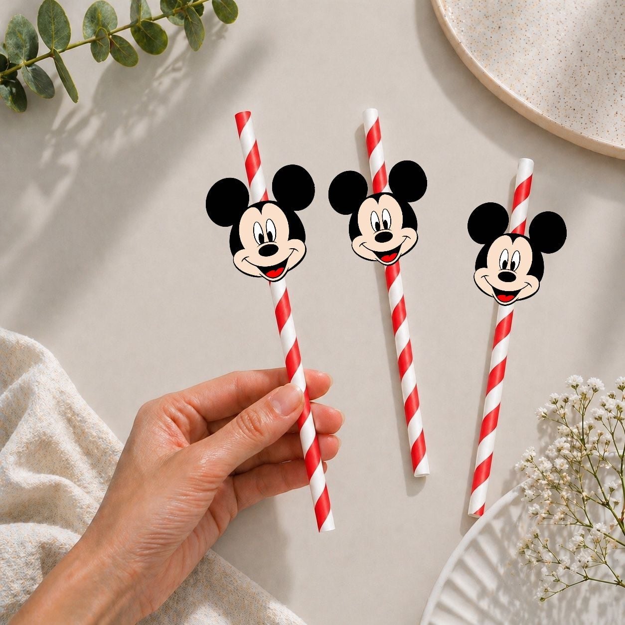 Mickey Mouse Fiğürlü Kağıt Pipet 10 Adet